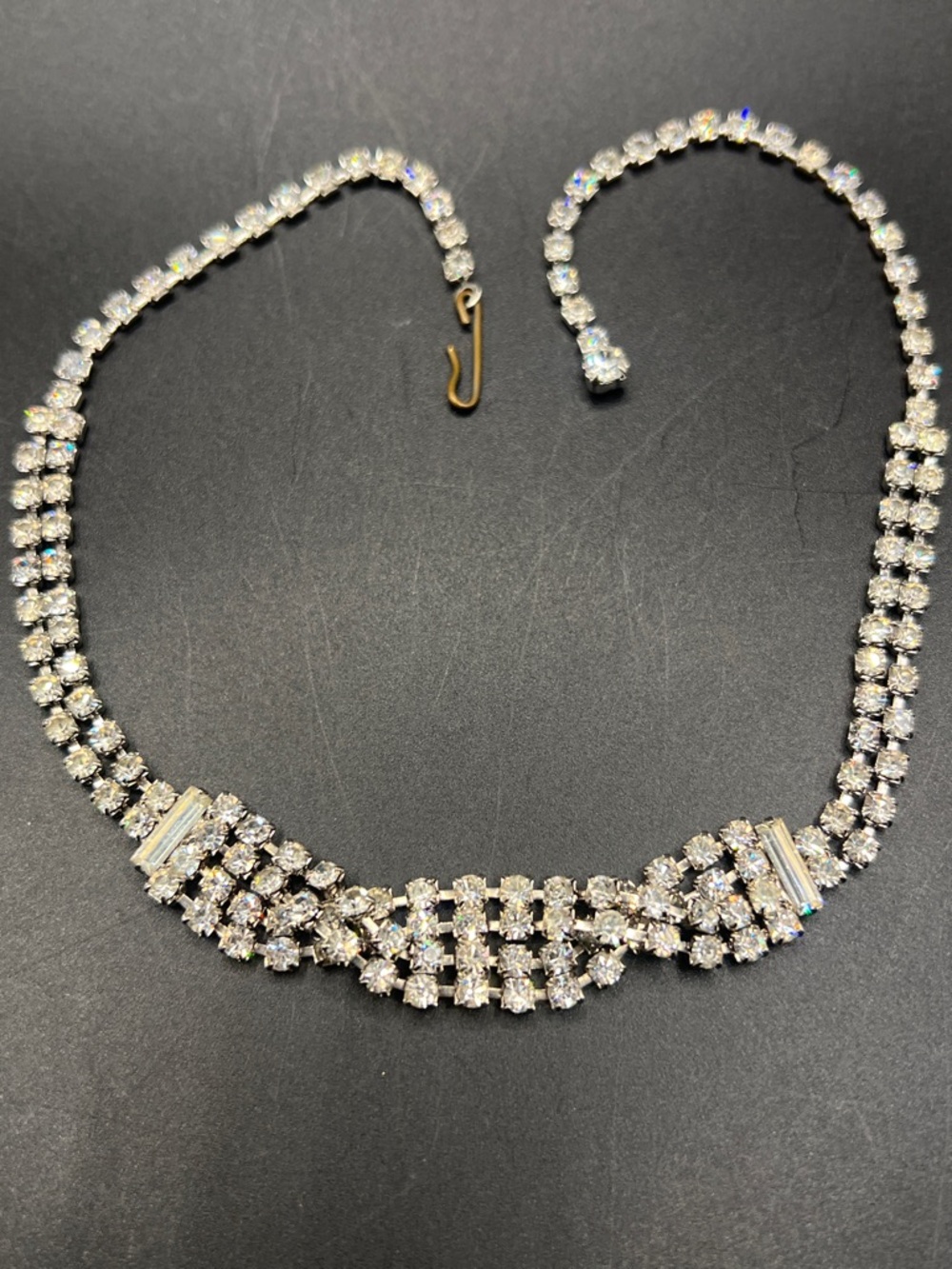 Vintage Twisted Clear Crystal Necklace 31